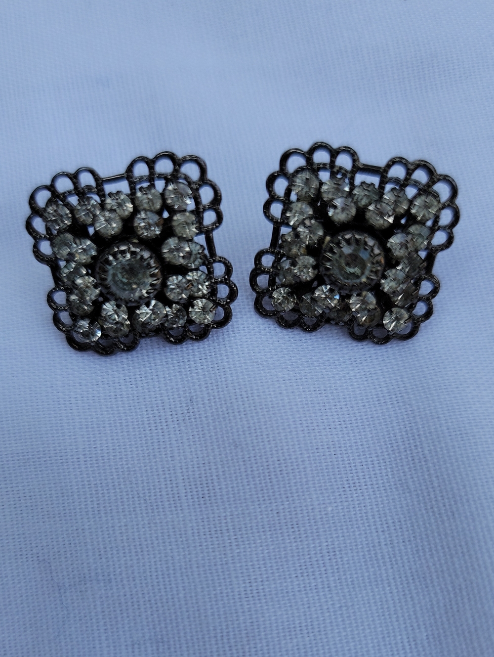 Vintage Crystal Cluster Square Stud Earrings - Black Filigree